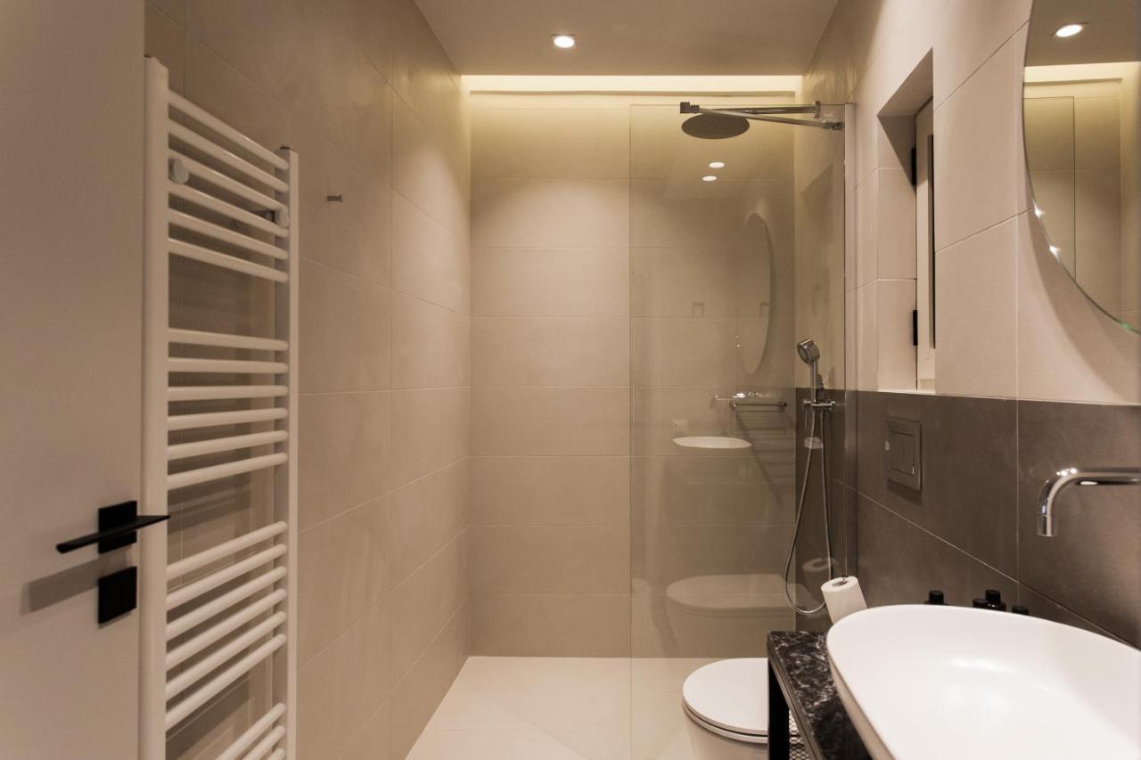 Marvelous 2Br Apartments With Balcony By Upstreet Atina Dış mekan fotoğraf